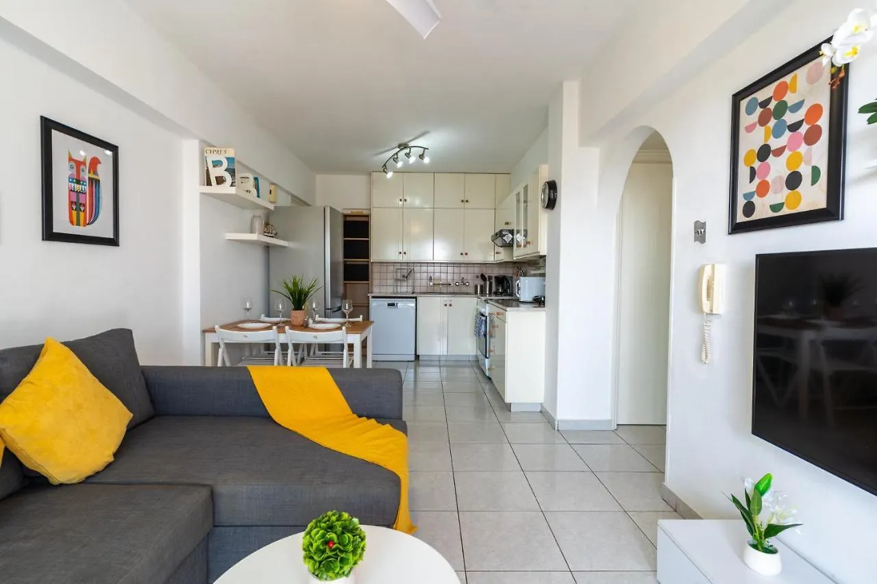 Anais 1-Bedroom Apartment In Mackenzie Larnaca